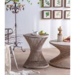 طاولة جانبية