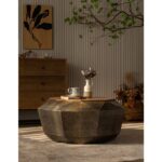 طاوله وسطية