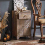 مكتبة جانبية